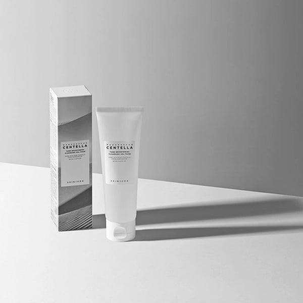 Skin1004 Madagascar Centella Tone Brightening Cleansing Gel Foam
