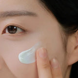 Saules aizsargserums SKIN1004 Madagascar Centella Hyalu-Cica Water-Fit Sun Serum SPF50+ PA++++