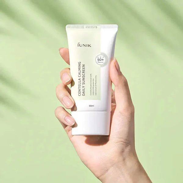 Nomierinošs saules aizsargkrēms ar Āzijas centellu iUNIK Centella Calming Daily Sunscreen